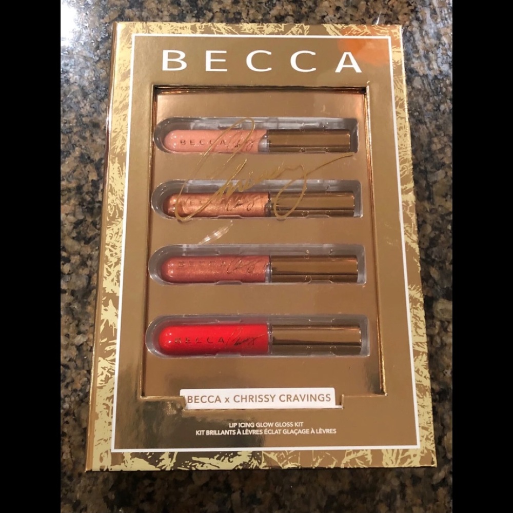 Becca x Chrissy Cravings 4 piece set
